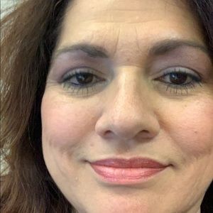 Meet your Posher, Dena